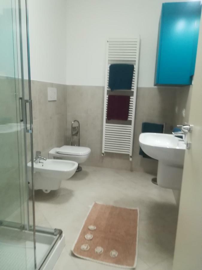 Corte Fasanella - Apartment Lilla Toscolano Maderno Luaran gambar