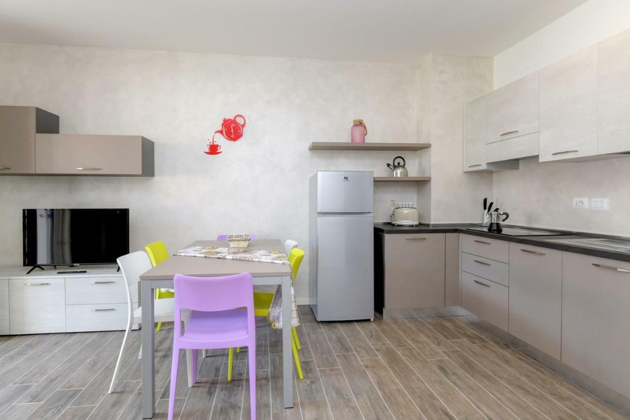 Corte Fasanella - Apartment Lilla Toscolano Maderno Luaran gambar