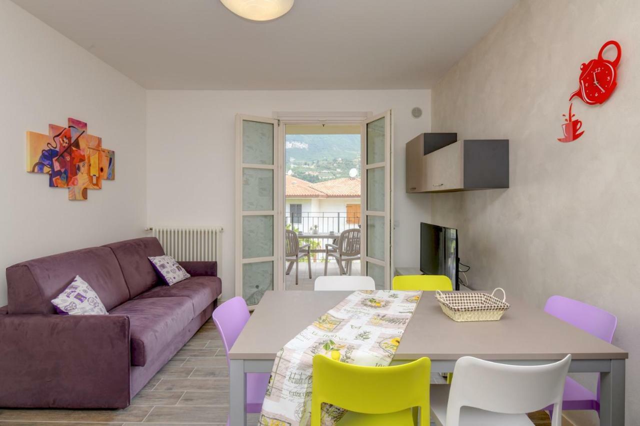 Corte Fasanella - Apartment Lilla Toscolano Maderno Luaran gambar